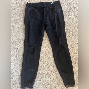 KanCan Black distressed skinny jeans, Size 11